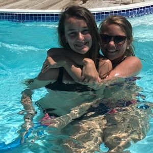 Meet your Posher, Jillian